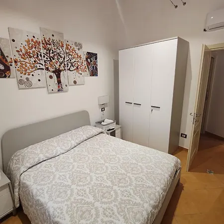 بيت للعطل Fior D'arancio